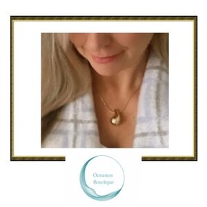 Modern gold drop necklace set w earrings